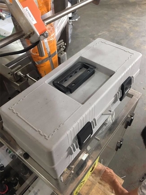 آلة تعبئة أكياس الشامبو PLC Control 50 مللي من الفولاذ المقاوم للصدأ